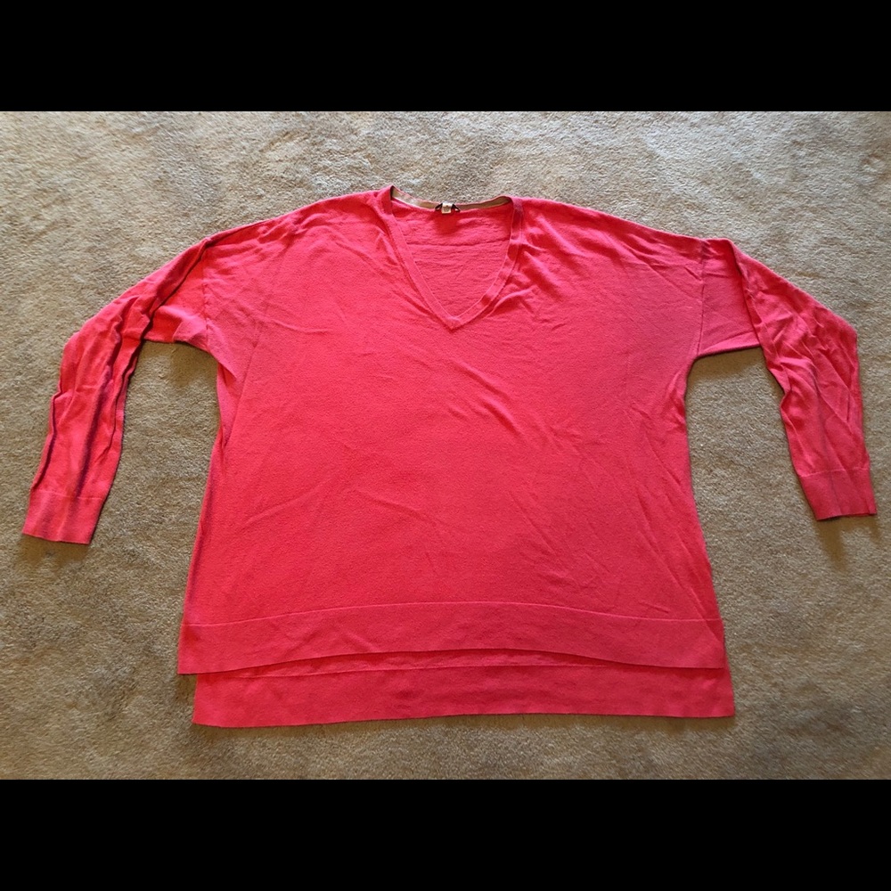 Gap lightweight tunic v-neck rose colored